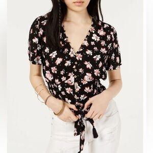American Rag ​🟣​ GUC Size M Black Tie Front Floral V Neck Top
